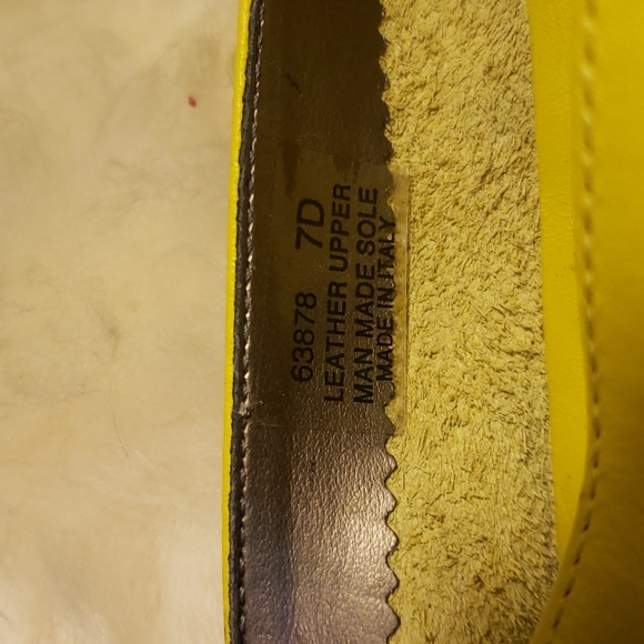 Vintage Yellow Italian Leather Loafers - Picture 6 of 7